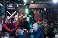 http://www.aufmerksamsitzen.de/files/gimgs/th-68_3R-vernissage-audience-6.jpg