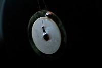 http://www.aufmerksamsitzen.de/files/gimgs/th-68_3R-weiß-detail-Piezo.jpg